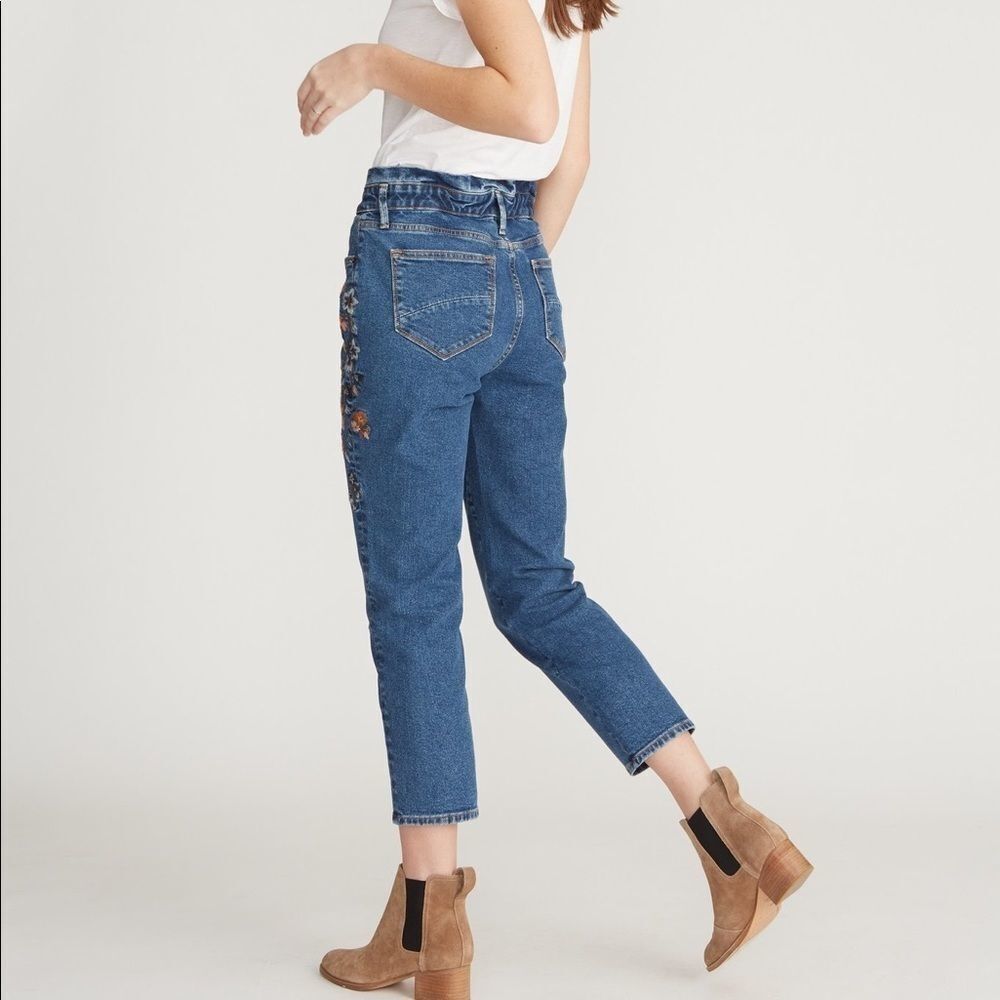 DRIFTWOOD Blue Cropped Ankle Jeans with Floral Embroidery - Picture 4 of 14